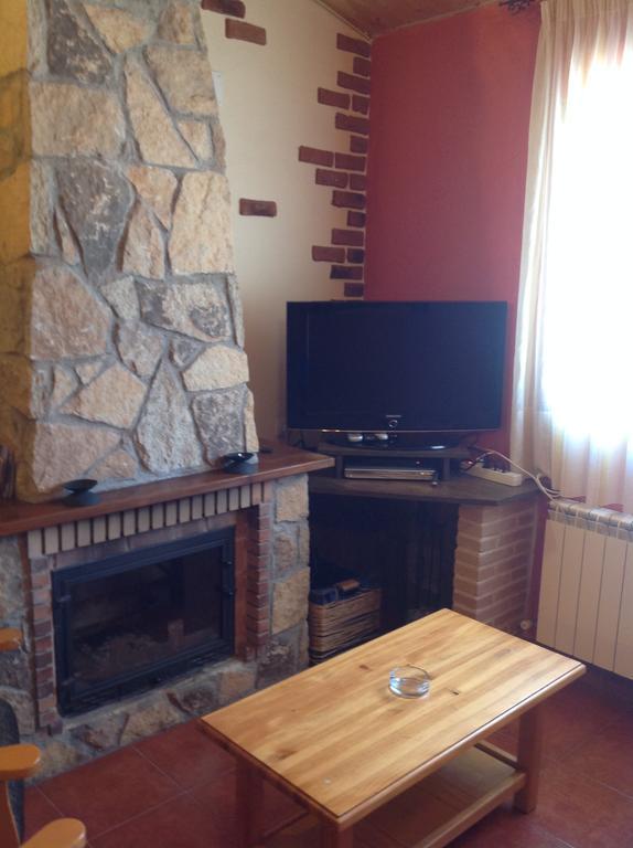 Casa Rural La Vega De Gredos Guest House San Martin de la Vega del Alberche Luaran gambar